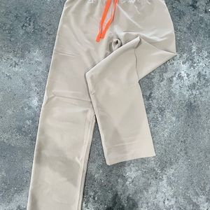 Figs Small/Tall scrub pants and XS 2 pocket scrub top